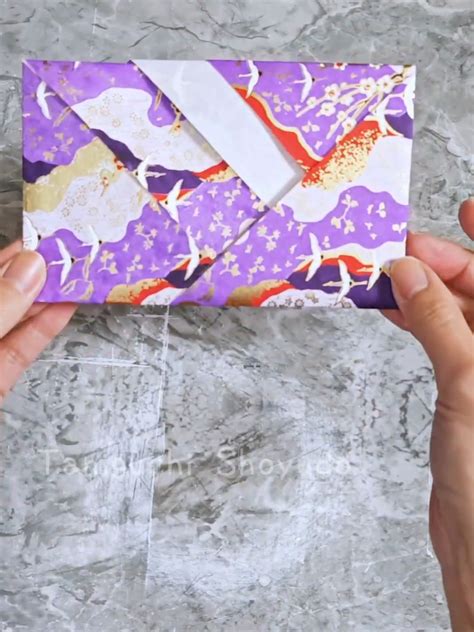 簡単に折れる封筒 #papercrafts #origami #折り紙 | Taniguchi Shoyudo Co Ltd 谷口松雄堂 (@taniguchi_s_y_d)