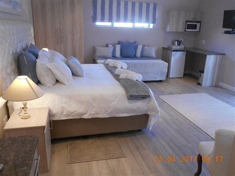 SPLENDIDA GUEST HOUSE (Summerstrand) - Guesthouse Reviews, Photos, Rate ...