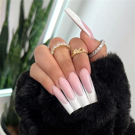 30 Latest Long French Tip Nail Ideas To Try In 2024!