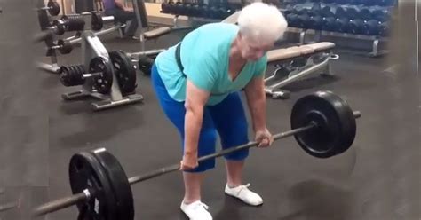 78YearOld Grandma Deadlifting 102 Kilos In The Gym Is Putting Our Lazy ...