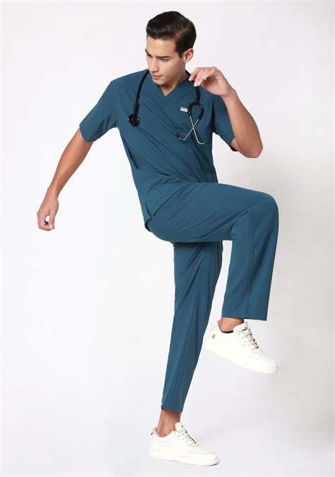 Buy Ecoflex men's 5 Pocket Active (Forest Green) Scrub Online – Knya