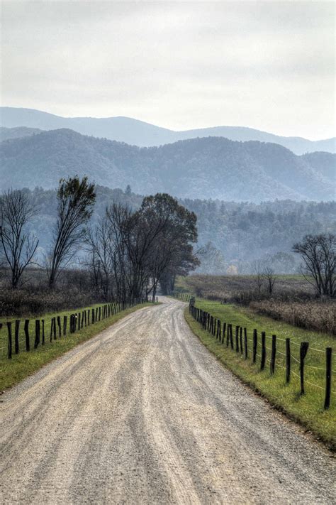 Cades Cove Loop Road in Great Smoky Mountains National Park – Travel ...