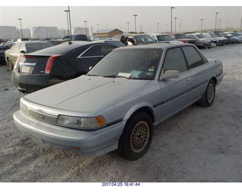 1989 - TOYOTA CAMRY