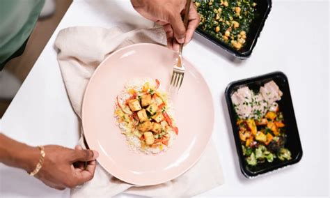 Portioned meal box and counselling in nutrition both improve dietary ...