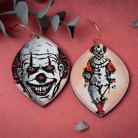 Creepy Clown Teardrop Dangle Earrings – Glowforge Shop
