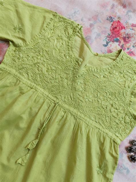 Mul cotton short kurti – Label Aja Chikankari