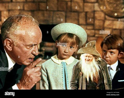 Walter Brennan, Karen Dotrice, Matthew Garber Film The Gnome-Mobile ...