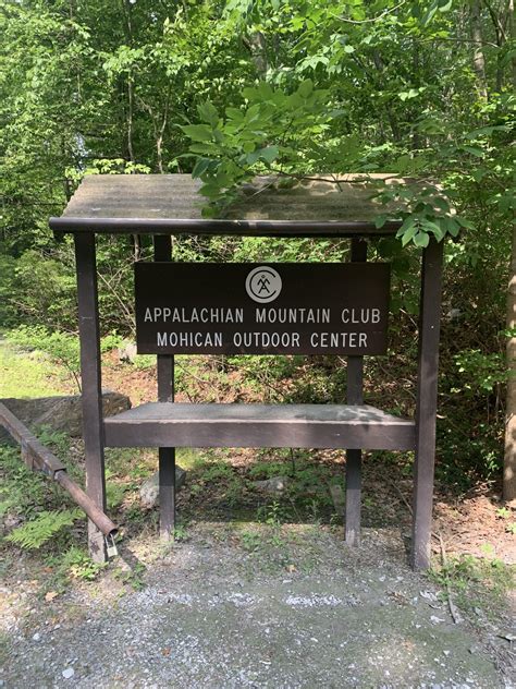 Thru-Hikers Accidentally go to the Wrong Hotel - The Trek