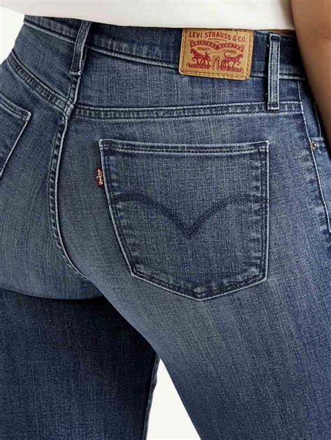Women's 318 Blue Flared Fit High Rise Jeans – Levis India Store