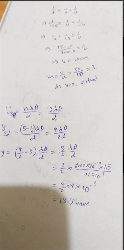 the distance between the two slit in young's experiment is 0.1 mm the ...