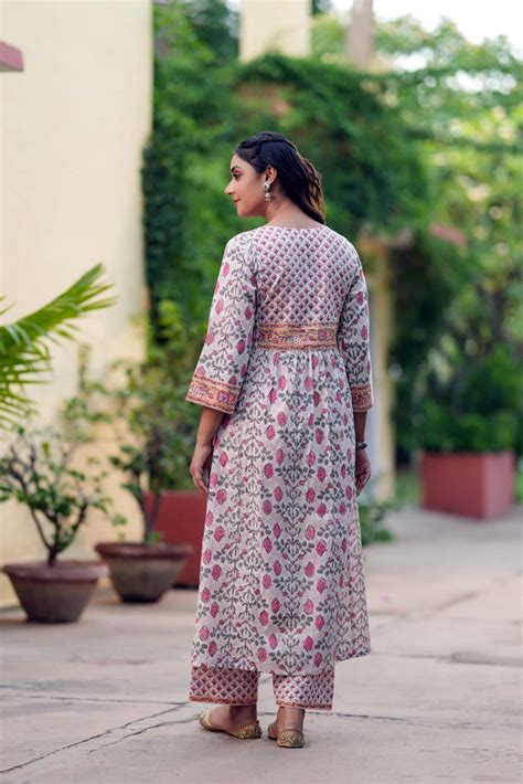 Cotras - India's #1 Handcrafted & Premium Designer Women Wear Store