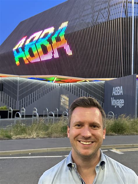 Erfahrungsbericht „ABBA Voyage – The Concert“: So ist das Live-Konzerterlebnis in London - ESC ...