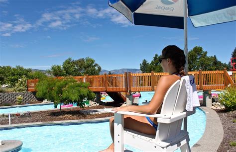 Slidewaters Lake Chelan family fun