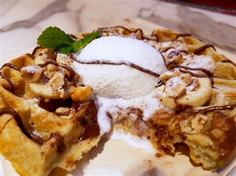 Nutella Cafe | Momwhoruns