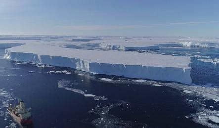 Doomsday Glacier is "holding on by its fingernails", say researchers ...