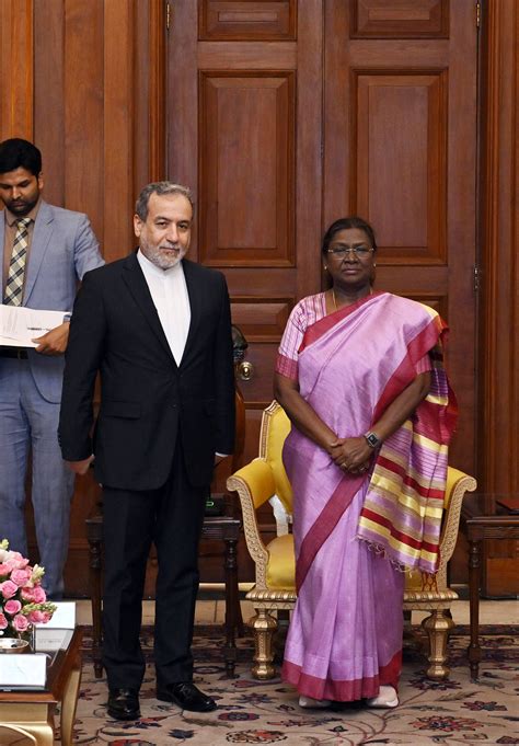 EAM Jaishankar, Iranian counterpart Araghchi review bilateral ties