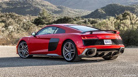 2020 Audi R8 Coupe (US-Spec) | Rear Three-Quarter