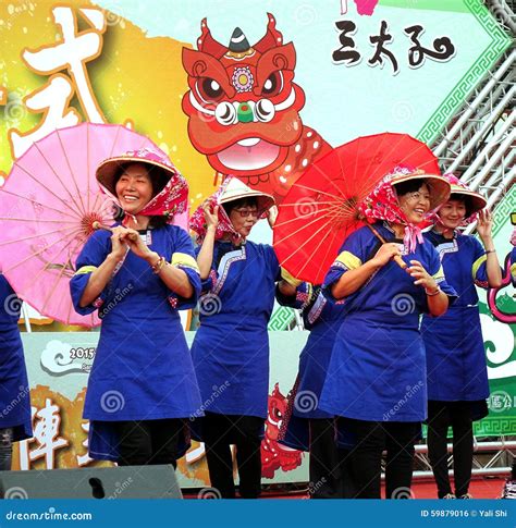 Traditional Clothing Of Taiwan