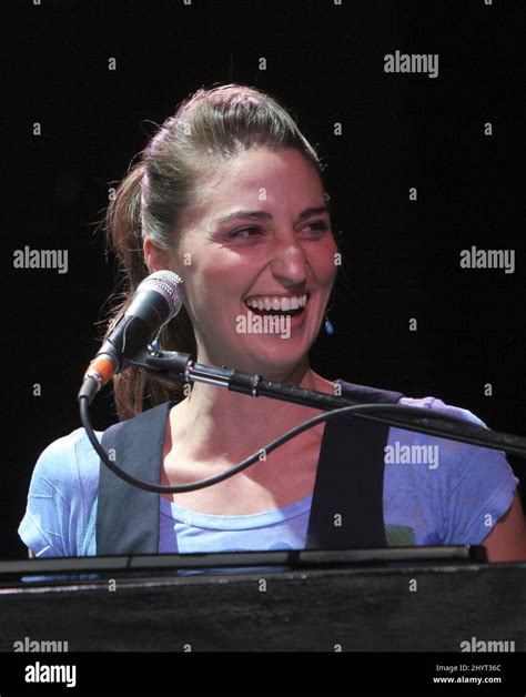 Sara bareilles perfoming hi-res stock photography and images - Alamy