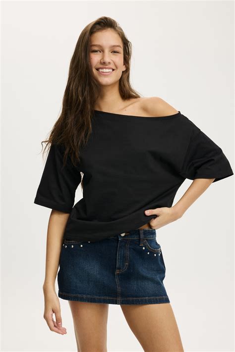 Billie Off Shoulder Tee