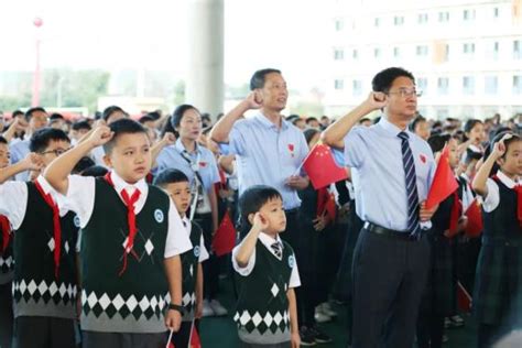 汉中东辰外国语学校2023年春季开学典礼隆重举行