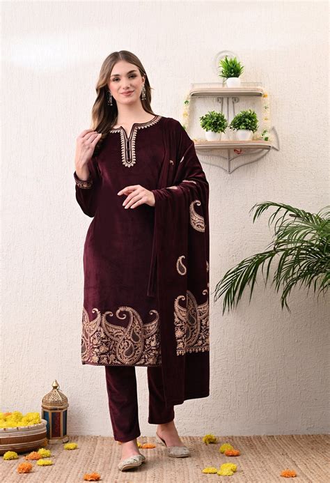 Maroon Velvet Kashmiri Embroided Suit with Shawl - Set of 3 – Fine Strings