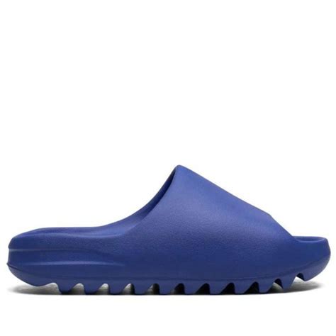 YEEZY SLIDES 'AZURE' – High On Kicks