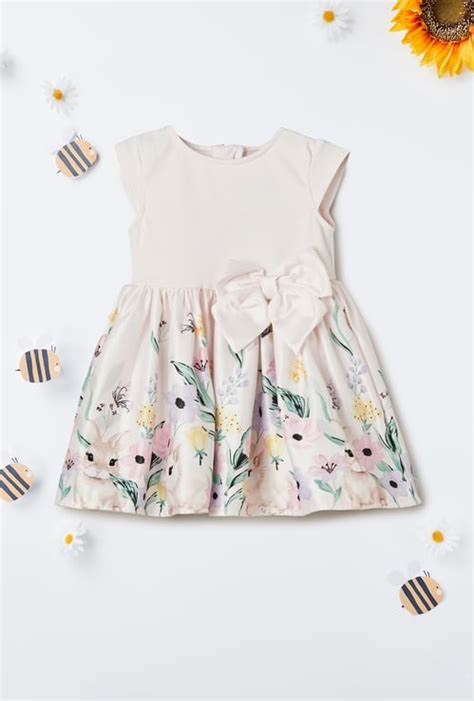 Girls Dresses - Buy Dresses for Girls Online | Max Fashion