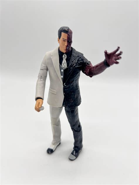 Two Face Arkham City Figure
