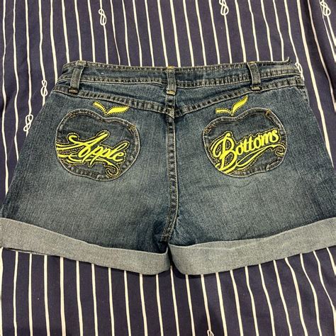 Cutest apple bottom shorts 🍏 Size 6 (XS-S) So sad to... - Depop