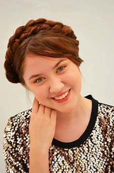 Craft Hair Style by Hair Styles Tutorial Craft A Modern Crown Girlslife Craft Hair Style