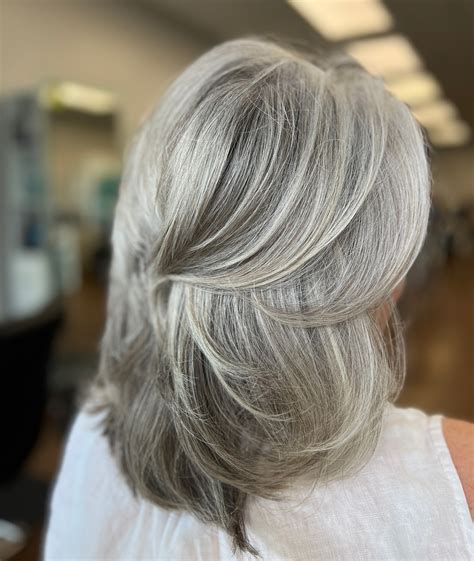 65 Gorgeous Hairstyles for Gray Hair to Try in 2024
