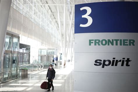 Spirit, Frontier end merger bid, paving way for JetBlue deal