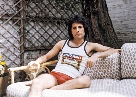 ‘Ik ben de geheime dochter van Freddie Mercury!’