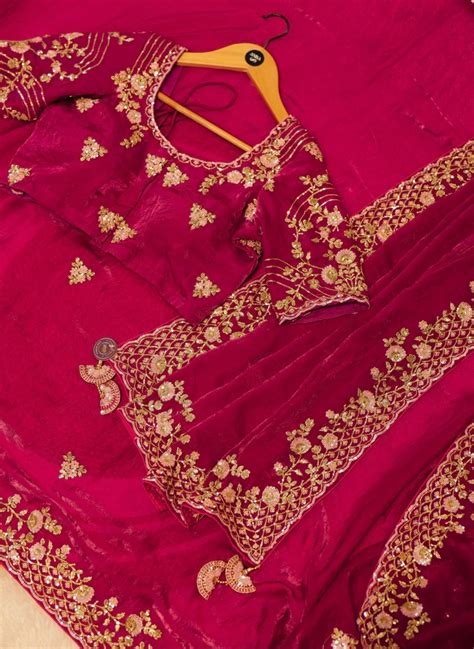 Deep maroon/wine Designer saree- Anaya christmas Edit – AnikaByAabi