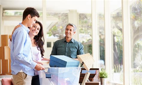 How To Move Out At 18 And Afford It: A Complete Guide - GeekyBucks