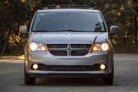 Dodge Grand Caravan 2011 Images, pictures, gallery