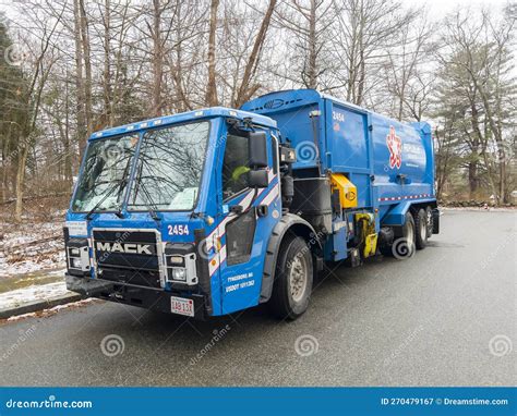 Garbage Truck in Massachusetts, USA Editorial Photography - Image of ...