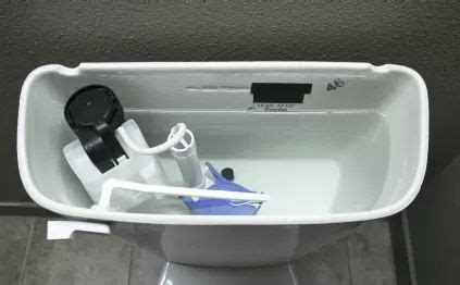 How to Clean a Toilet Like a Pro - The Ultimate Guide