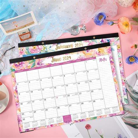 Snapklik.com : 2025-2026 Desk Calendar - Mar 2025 - Aug 2026, 18 Months ...