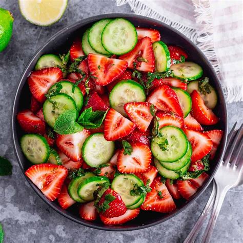 Cucumber strawberry salad the yummy bowl – Artofit