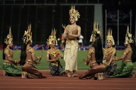 Cambodian Traditional Dance Cambodian Traditional Dances