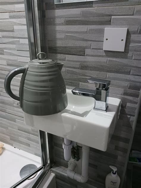 BROWNLOWS INN (Liverpool) - Inn Reviews, Photos, Rate Comparison ...