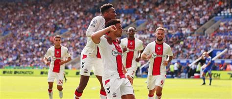 Southampton FC vs Wolverhampton Wanderers FC at St Marys Stadium, St ...