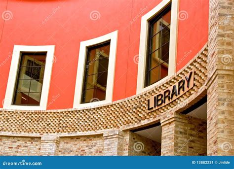 Library Entrance Design 的图像结果