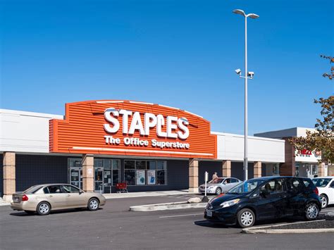 Western Hills Plaza in Cincinnati, OH 45211 - (610) 2...