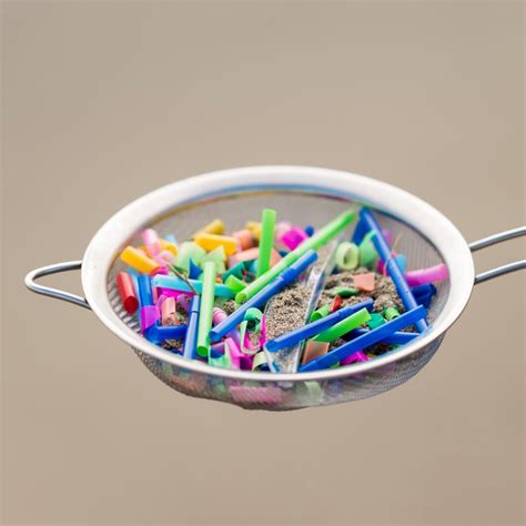 Plastic pins Photos - Download Free High-Quality Pictures | Freepik