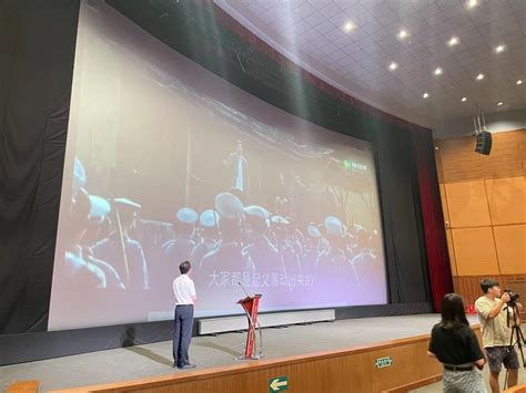 看主题电影、答党史知识……这样的电影党课受欢迎_北京日报APP新闻