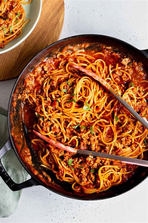 Mastering the Perfect Seasonings for Flavorful Ground Turkey Spaghetti