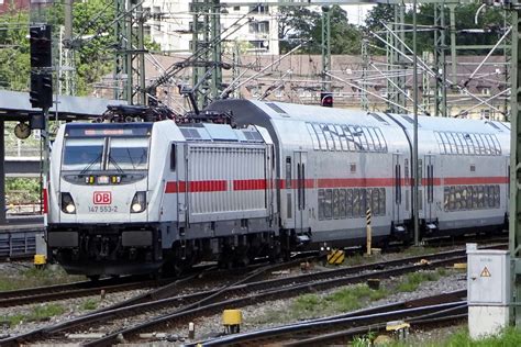 The DB 147 003 with a local train service in Stuttgart Main Station ...